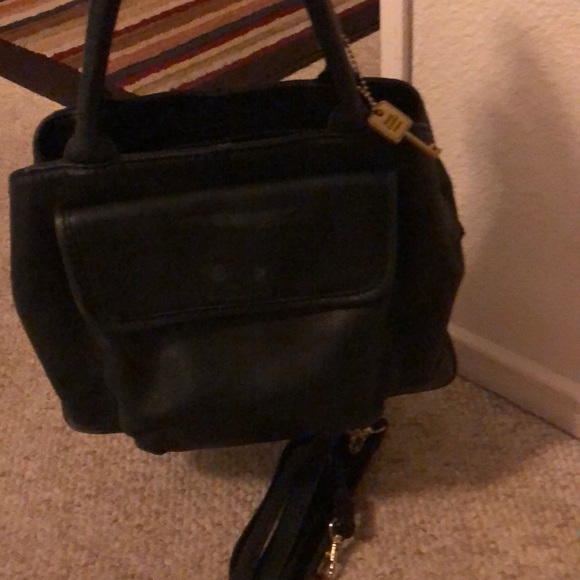 Authentic Fossil Classic satchel with strap. - Picture 6 of 7